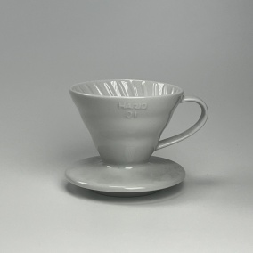 Hario dripper V60-01 keramický - biely (VDC-01W)